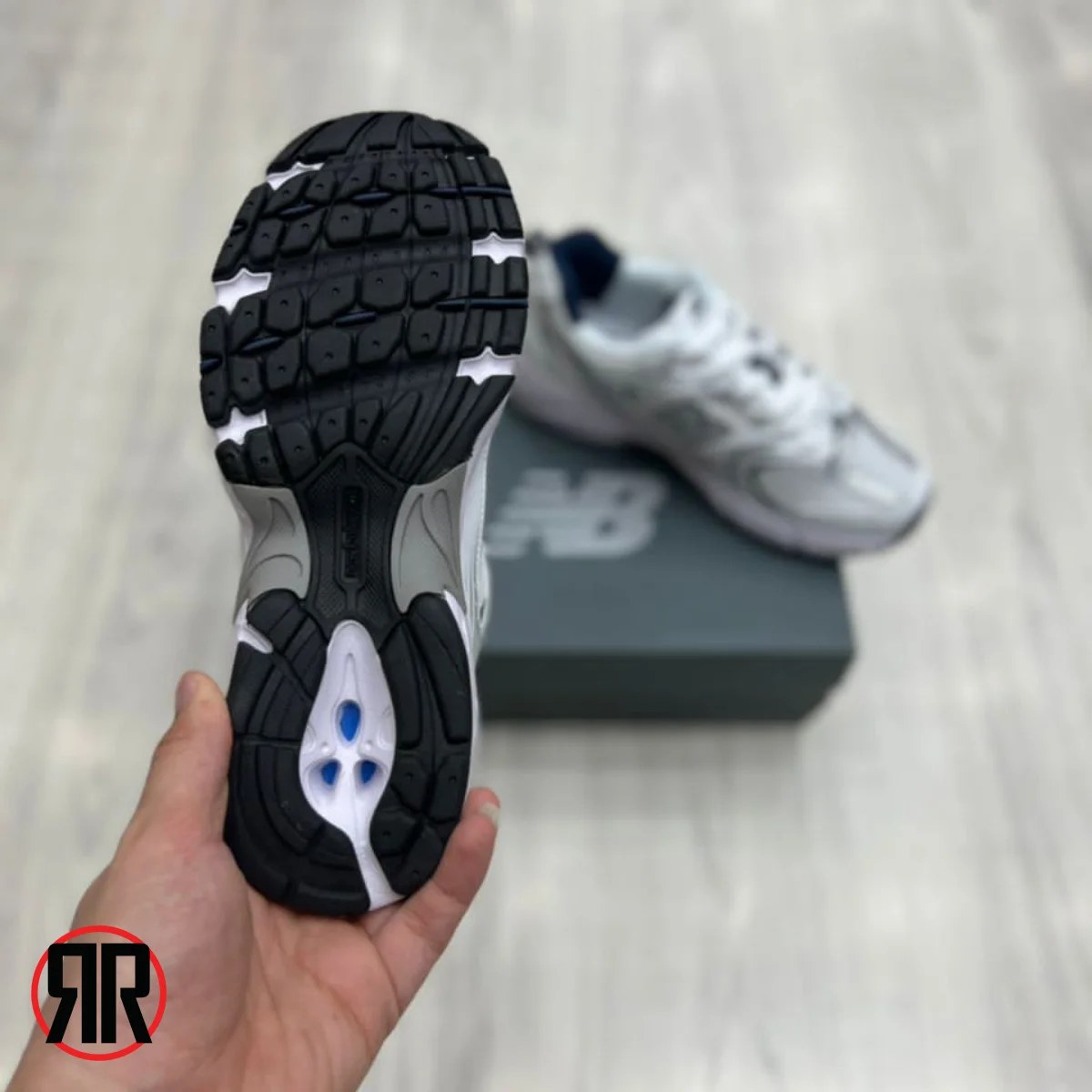 کفش کتونی زنانه و مردانه نیو بالانس 530 new balance - تصویر 5
