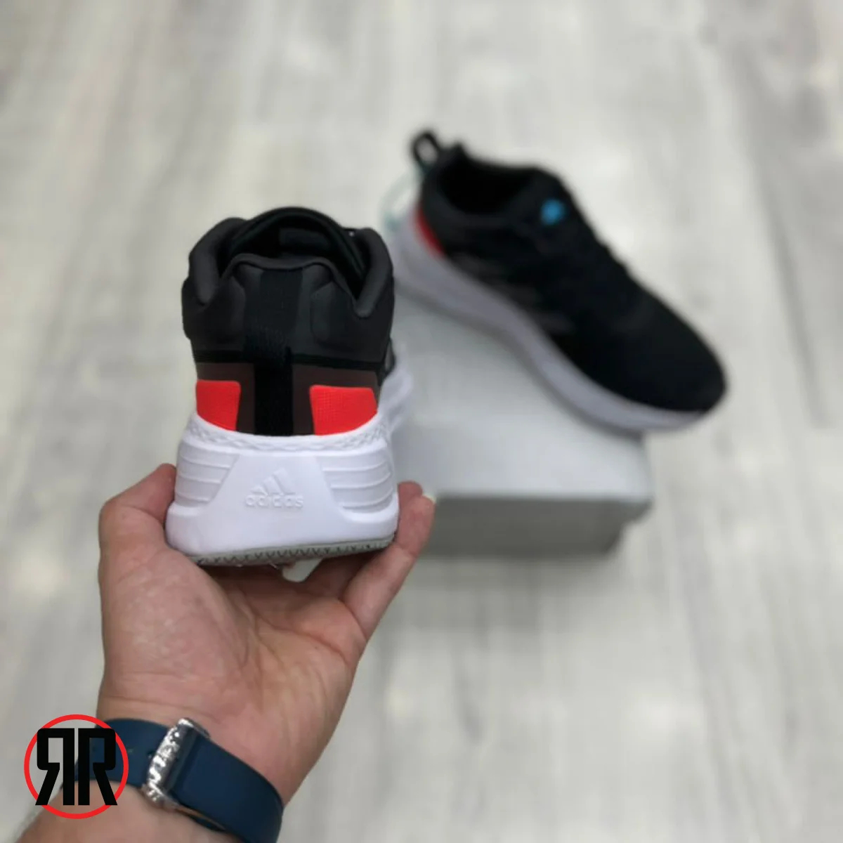 کفش کتونی زنانه و مردانه آدیداس کوئستر بوست Adidas - تصویر 5