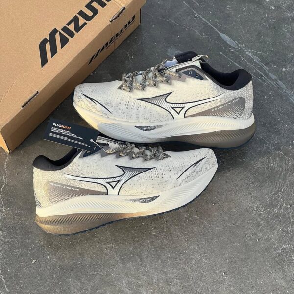 کتونی مردانه میزانو استرو پلاس Mizuno کرم