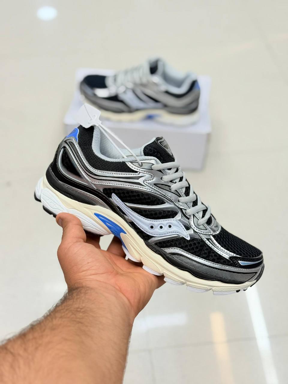 کتونی مردانه ساکونی Saucony ProGrid Omni 9 مشکی