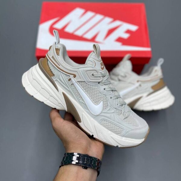 کتونی زنانه و مردانه نایک Nike Zoom Vomero 5 قهوه ای