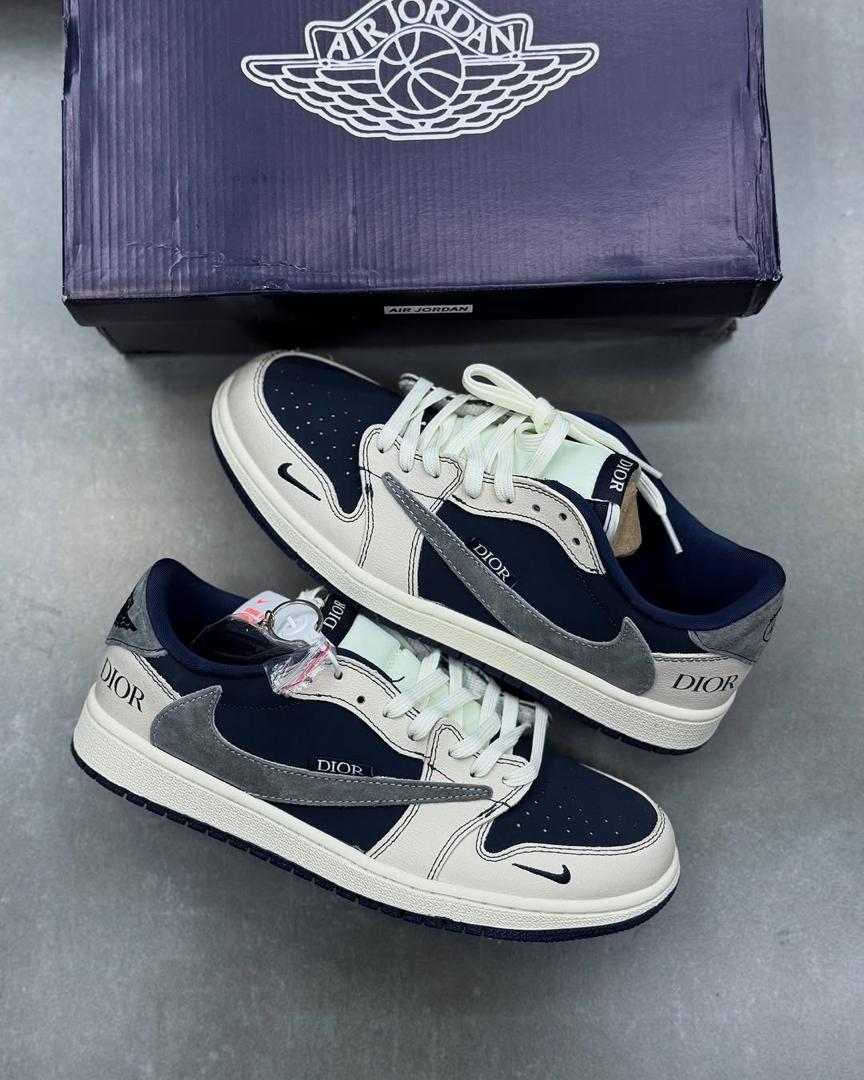 کفش کتونی مردانه نایک ایر جردن 1 Travis Scott Dior
