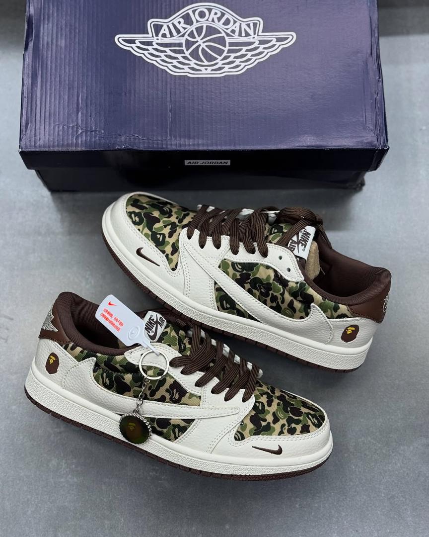 کفش کتونی مردانه نایک ایر جردن 1 Traviss Scott Bape