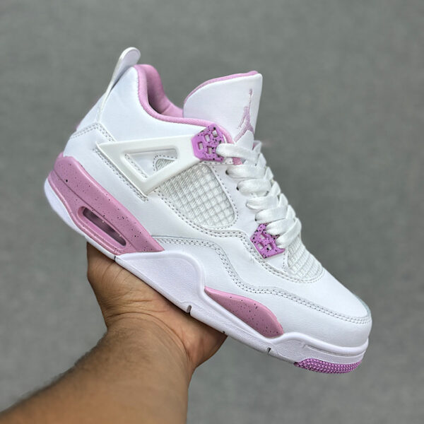 کفش کتونی زنانه ایر جردن4 رترو سفید صورتی Air Jordan 4 Retro