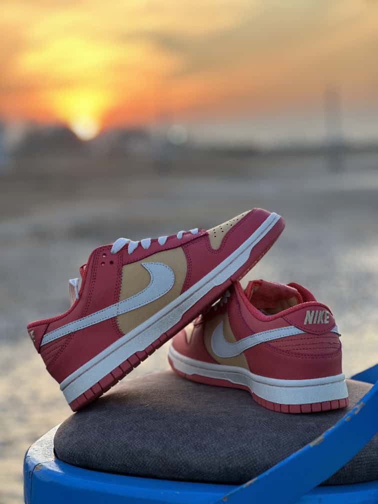 کفش کتونی زنانه و مردانه نایک SB DUNK LOW Strawberry Peach (MK) - Image 3