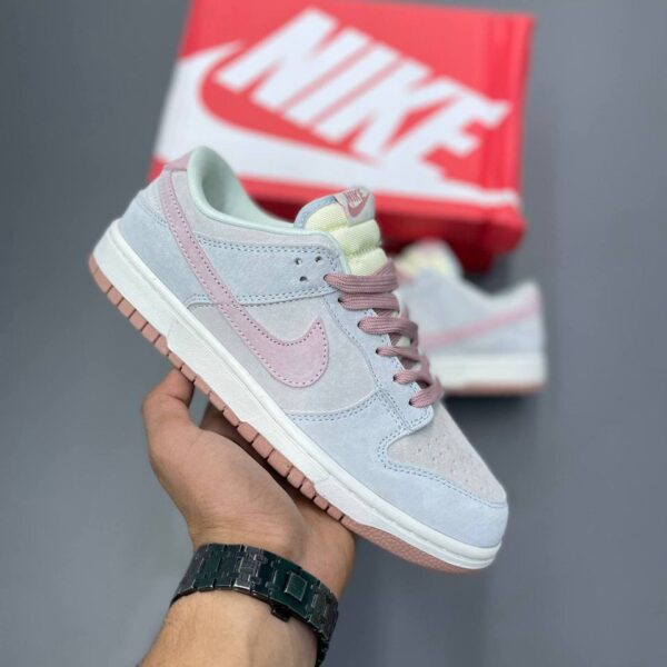 کفش کتونی زنانه نایک SB DUNK LOW Fossil Rose