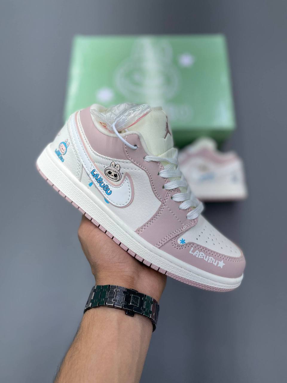 کفش کتونی زنانه نایک ایر جردن Labubu Air Jordan 1 Low