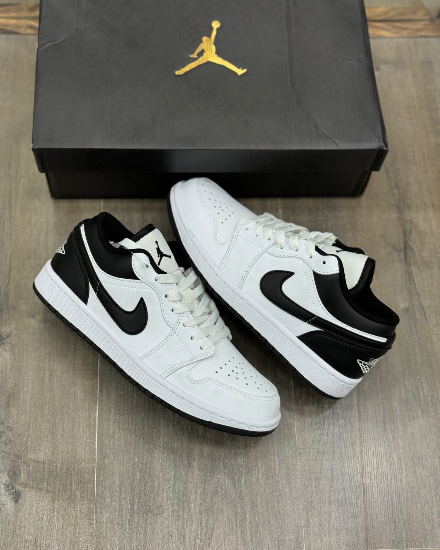 کفش کتونی زنانه و مردانه نایک جردن 1 Air Jordan 1 Reverse Panda - Image 2