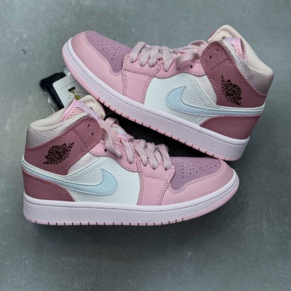 کفش کتونی زنانه ایر جردن 1 jordan retro 1 mid digital pink