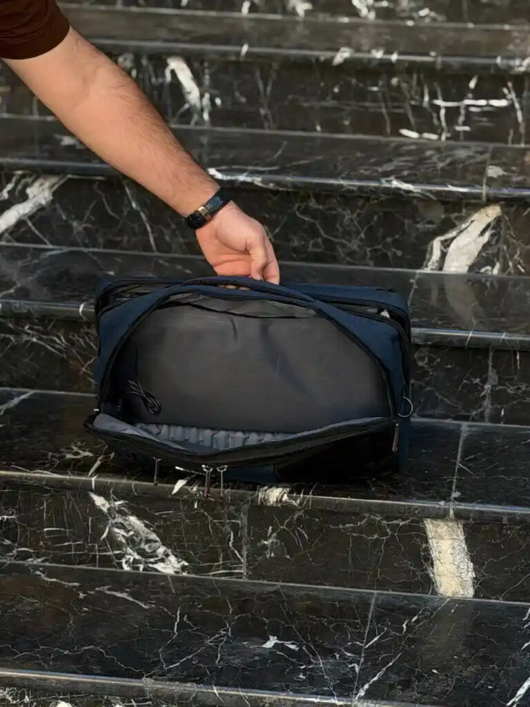 کیف سه کاره پیرگاردین مدل 111( تا لپ تاپ های 17 اینچ ) (رنگبندی دارد) (MK)