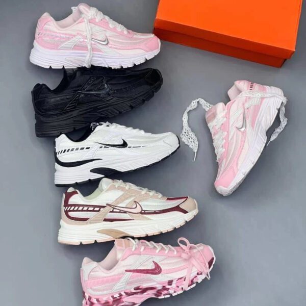 کفش کتونی زنانه نایک اینیشیتور Nike Initiator (رنگبندی دارد)