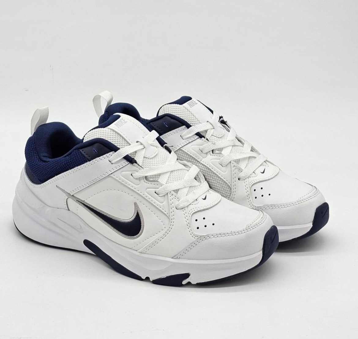 کفش کتونی مردانه نایک Nike defy all day کد107728(MK) سفید سرمه ای
