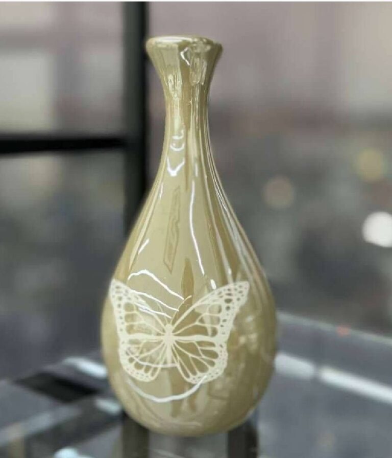 گلدان مدل کلاسیک پروانه لاستر