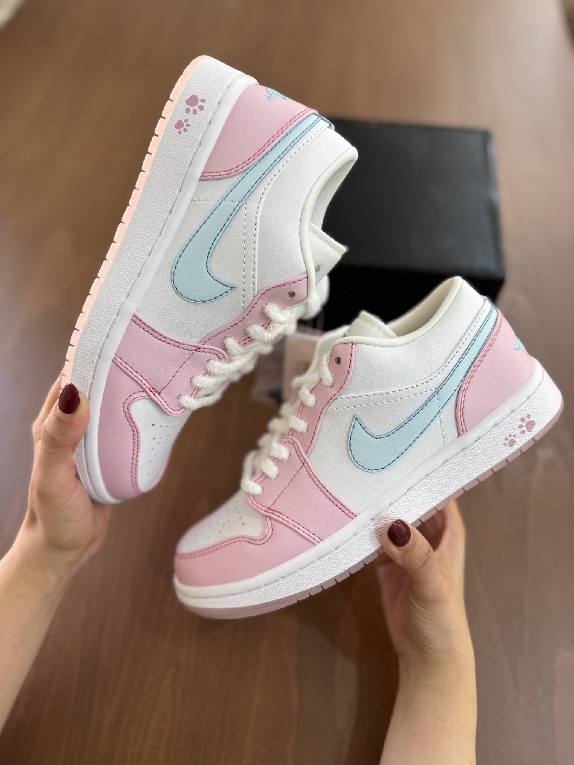کتونی دخترانه نایک جردن گربه ای (سایز 40 )Nike Jordan (MK) - تصویر 4