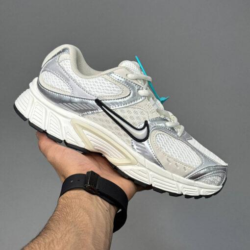 کفش کتونی زنانه و مردانه نایک وی فایو آر ان آر کرم استخوانی Nike V5 RNR - Image 2