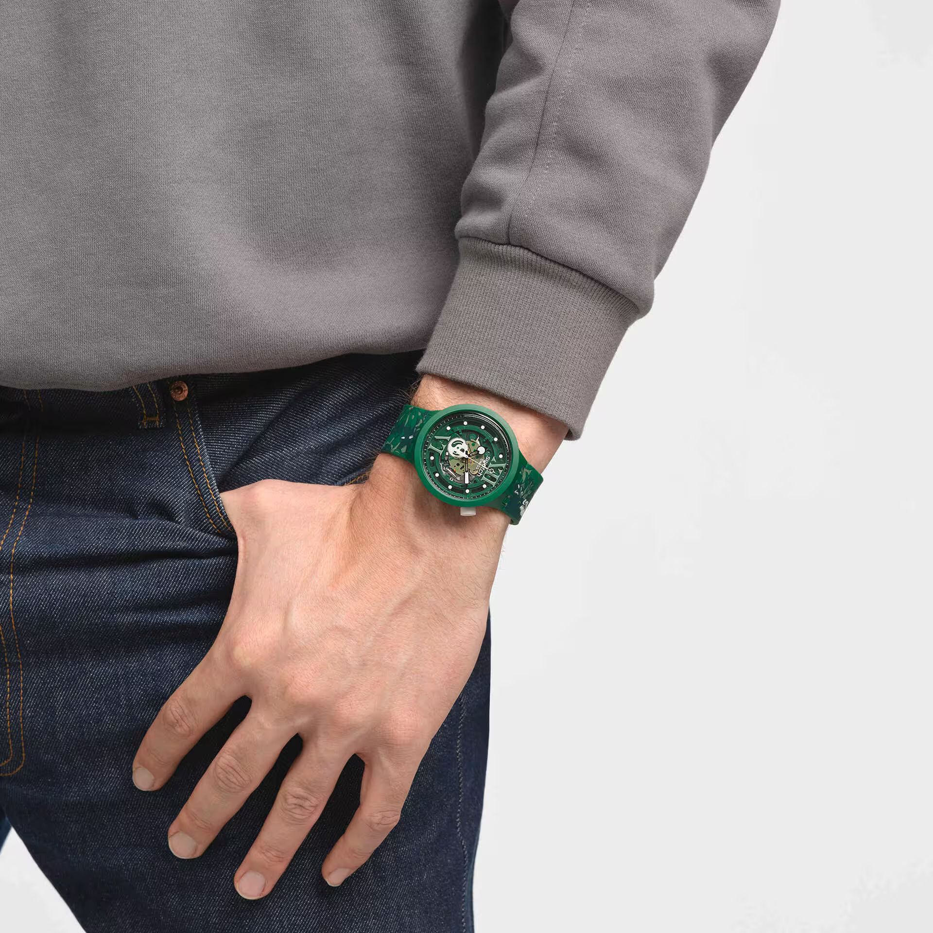 ساعت مچی زنانه و مردانه اورجینال سواچ SWATCH مدل SB05G104 - Image 4