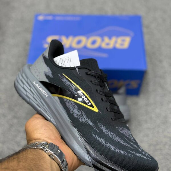 کفش کتونی مردانه بروکس مدل Brooks Launch 11