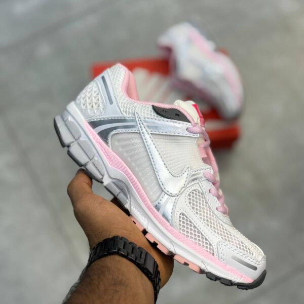 کفش کتونی زنانه نایک Nike Air Zoom Vomero 5 Pink White Grey