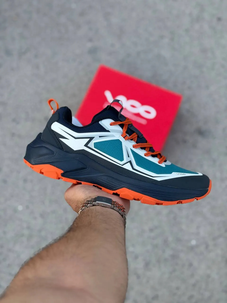 کفش کتونی مردانه ضد آب پیادهروی ویکو مشکی (سفید \ آبی) Vico R1019