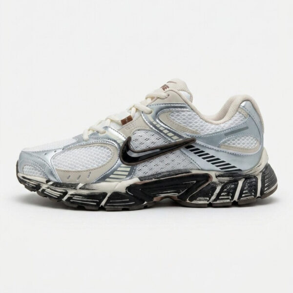 کفش کتونی مردانه نایک وی فایو آر ان آر سفید شیری نقره‌ای Nike V5 RNR