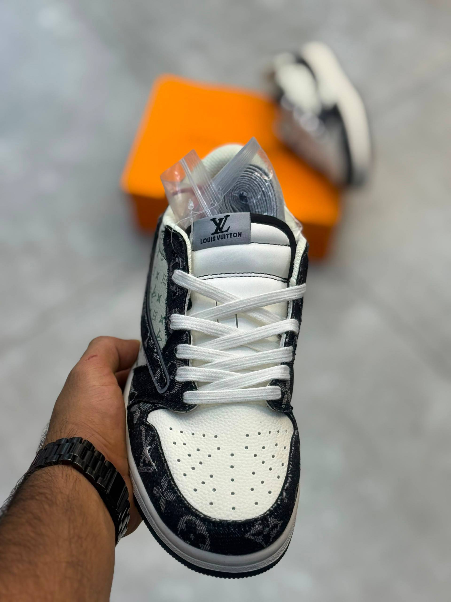 کفش کتونی مردانه نایک ایر جردن 1 Nike Air Jordan 1 Low Travis Scott x Black LV - Image 5