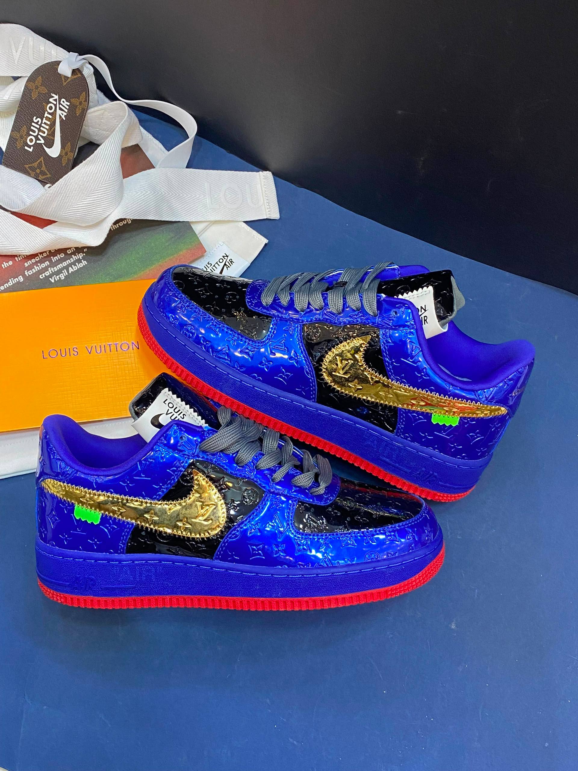 کفش کتونی زنانه و مردانه نایک ایر فورس وان (کیفیت مستر) Louis Vuitton x Nike Air Force 1 Black Blue Gold
