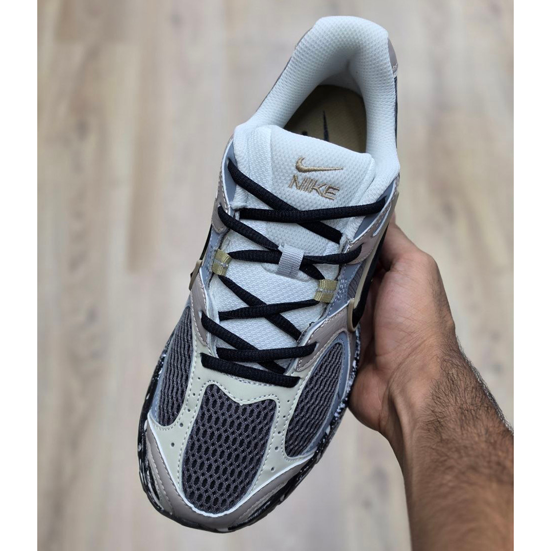 کفش کتونی مردانه نایک ی فایو آر ان آر طوسی بژ مشکی Nike V5 RNR - Image 3