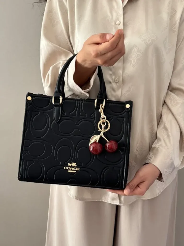کیف دستی زنانه کوچ (Coach) مدل آویز گیلاس کد 496(FR)