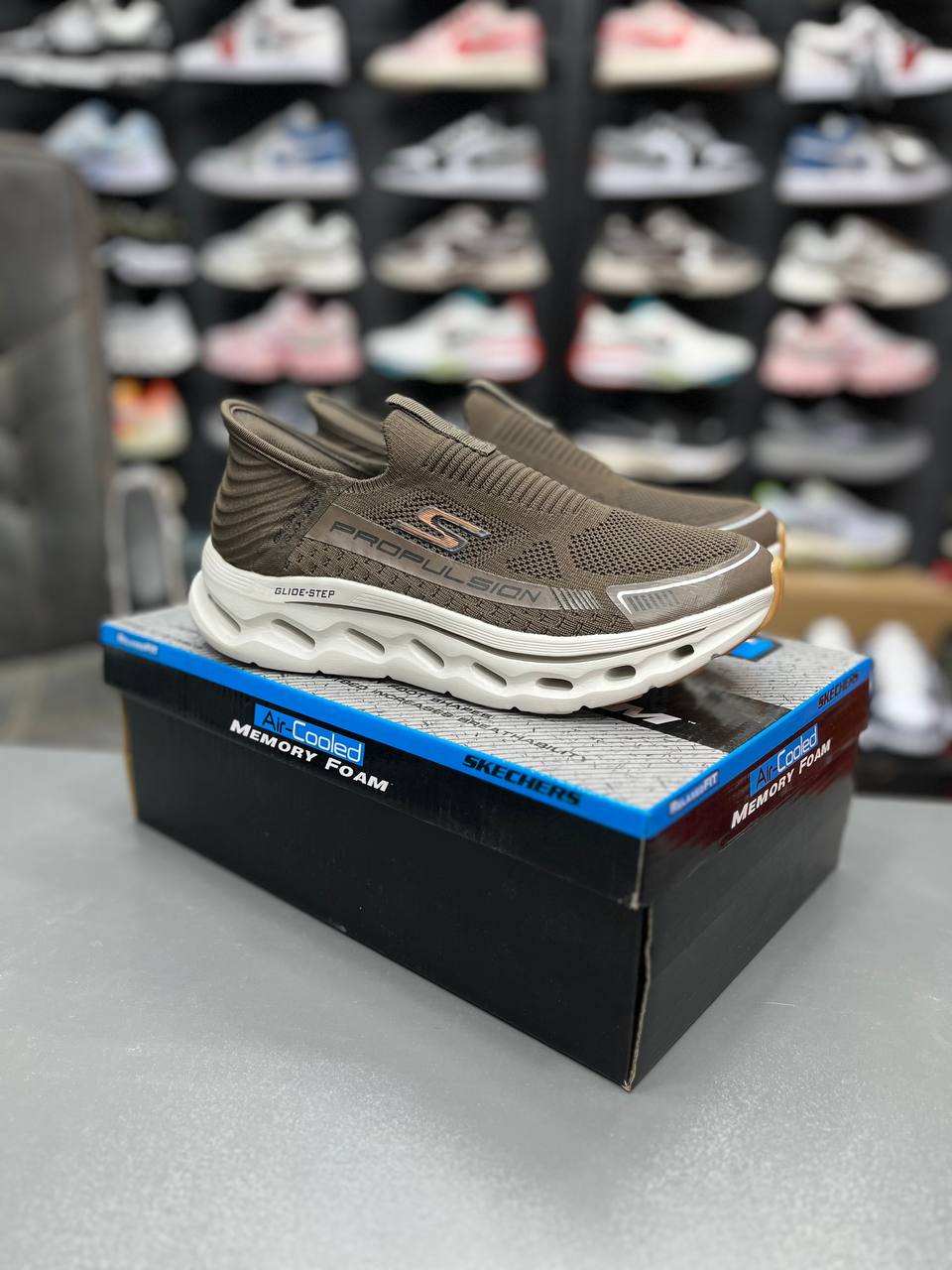 کفش کتونی مردانه کتونی اسکیچرز مسترکوالیتی قهوه ای Skechers Slip Ins
