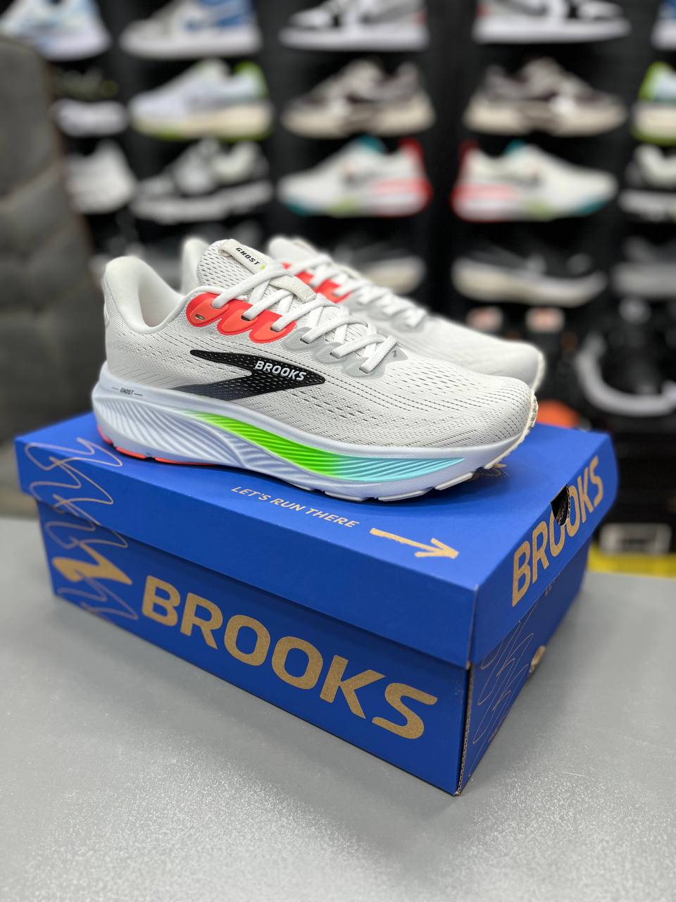 کفش کتونی مردانه رانینگ و پیاده روی مدل Brooks Ghost 17 کد04