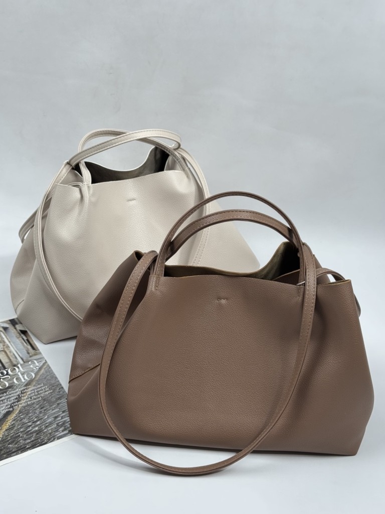 کیف زارا بنجیر 2402