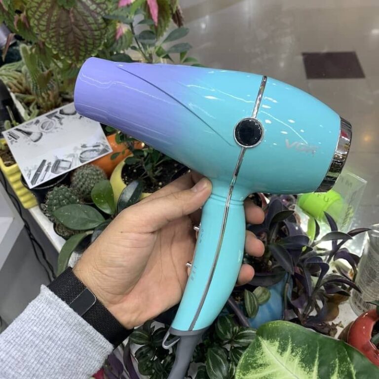 سشوار حرفهای وی جی آر مدل V-452 با توان 2400 وات