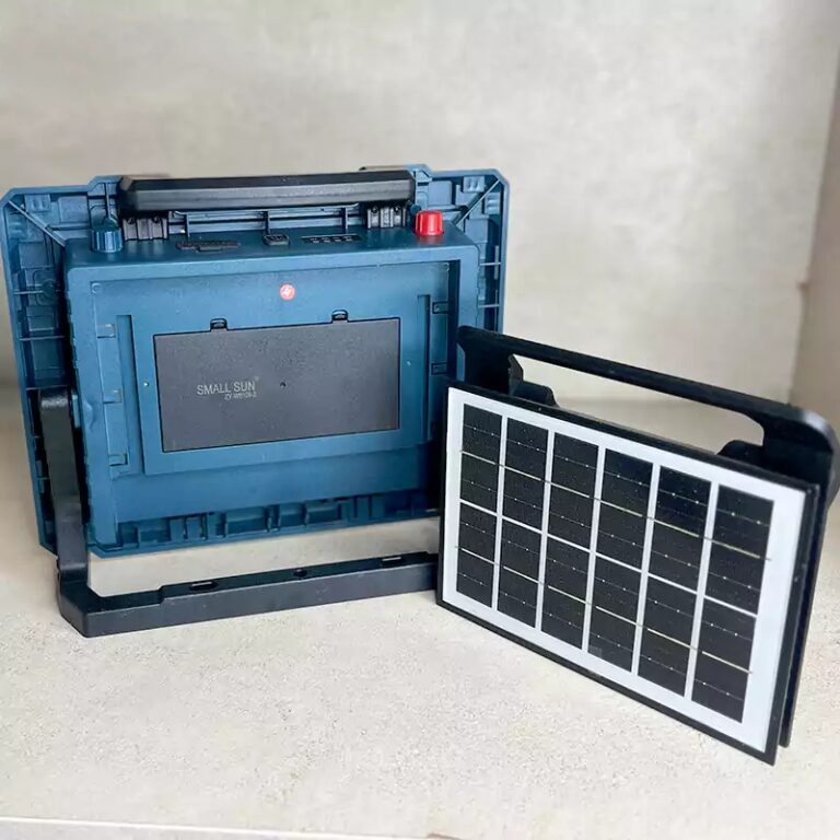 پروژکتور و پاوربانک شارژی و خورشیدی 400 وات W8121-2 