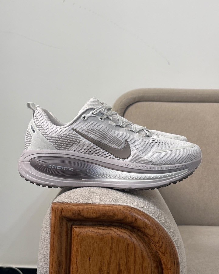 کفش کتونی مردانه نایک ومرو 18 زوم ایکس Nike Vomero 18 Zoom X Running - Image 14