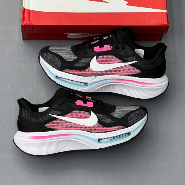 کفش کتونی نایک پگاسوس پلاس مشکی سرخابی سفید آبی یخی Nike Pegasus Plus 2
