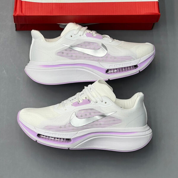 کفش کتونی نایک پگاسوس پلاس سفید یاسی نقره‌ای Nike Pegasus Plus 2