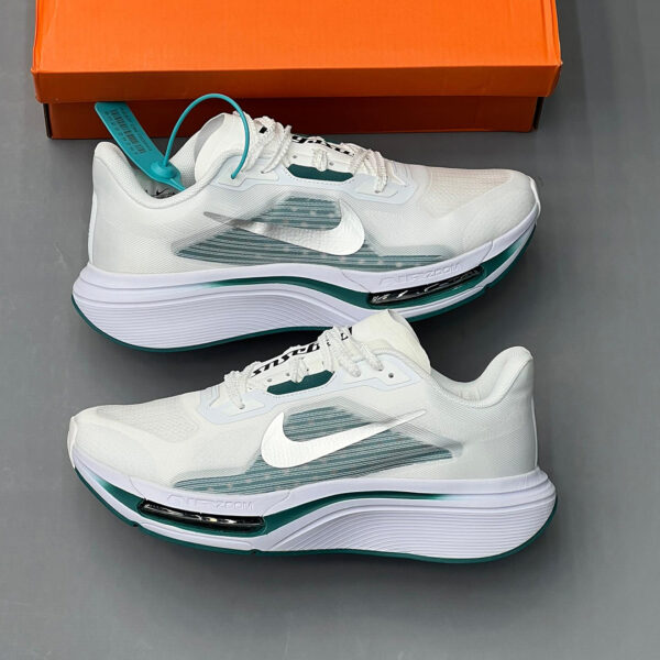 کفش کتونی نایک پگاسوس پلاس سفید سبز Nike Pegasus Plus 2
