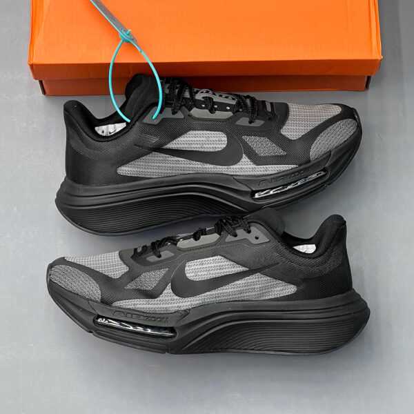 کفش کتونی نایک پگاسوس پلاس مشکی زغالی Nike Pegasus Plus 2