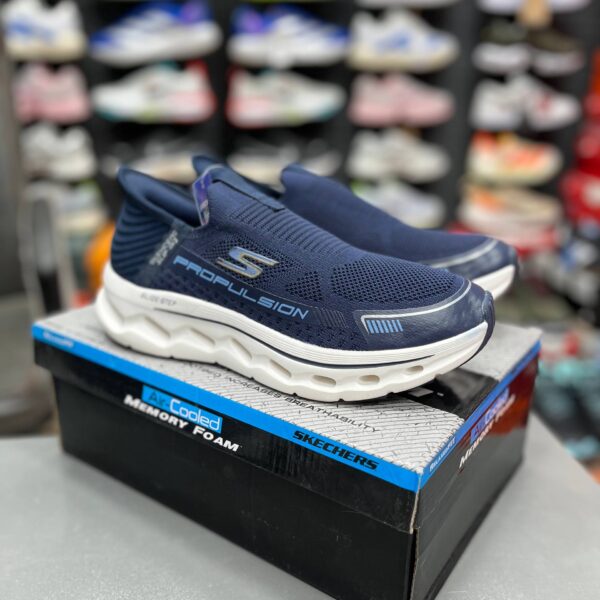 کفش کتونی مردانه اسکیچرز اسلیپ اینزگو والک کد04 Skechers GOwalk Slip-ins