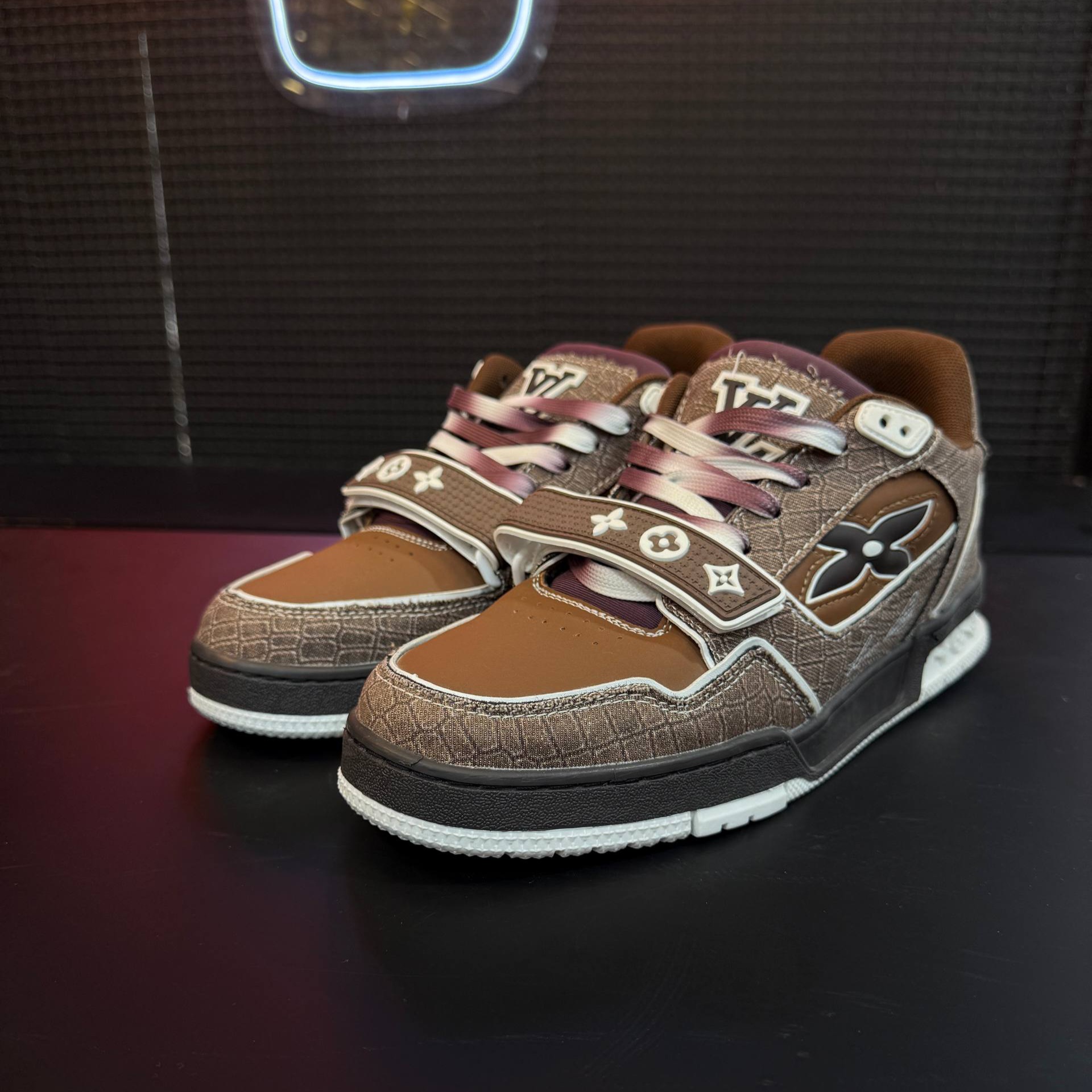 کفش کتونی مردانه لویی ویتون ال وی ترینر Louis Vuitton LV Trainer - Image 4